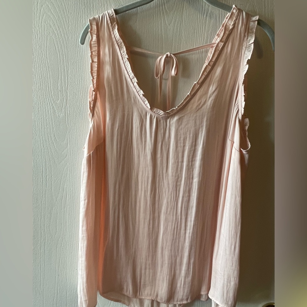 Lauren Conrad sleeveless top size XL